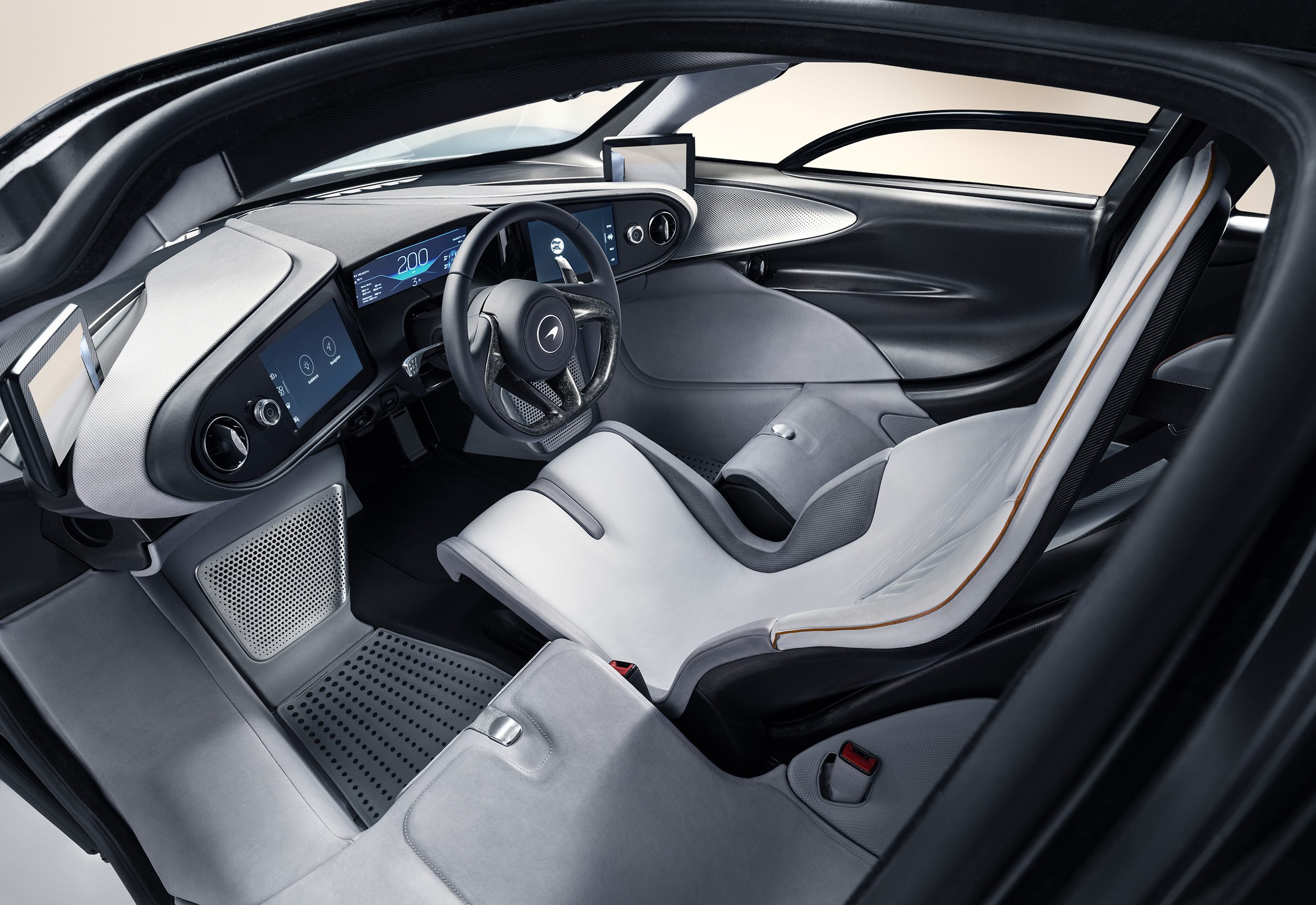 McLaren_Speedtail_Louwman_Exclusive_Interior1
